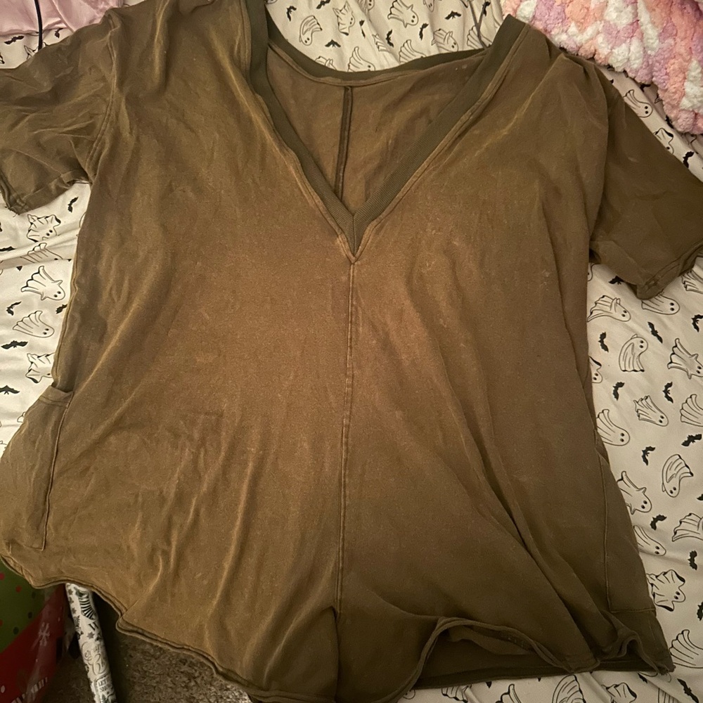 BiBi Khaki V-Neck Short Sleeve Top